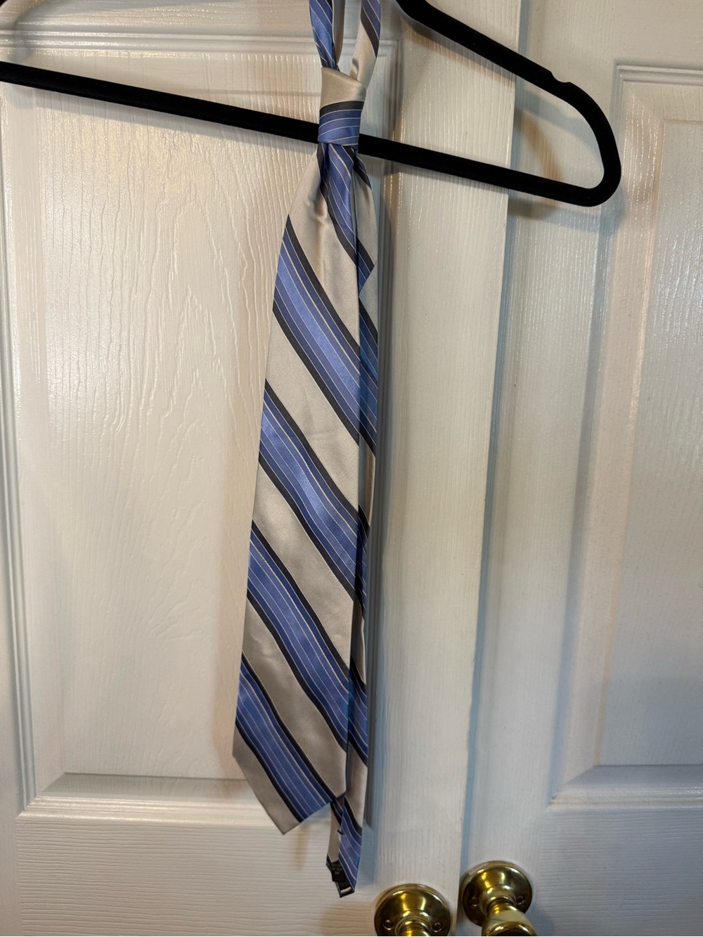 Pierre Cardin Blue and Silver Diagonal Stripe Silk Tie